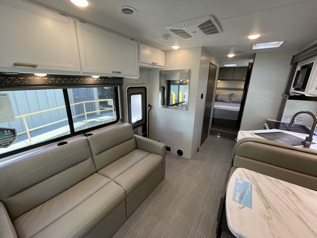 2025 Thor Freedom Elite 28HE — photo 4 of 8