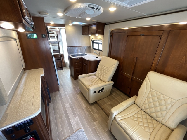 2020 Regency Ultra Brougham 25TB — photo 2 of 8