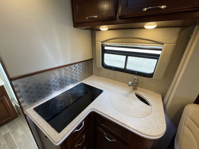2020 Regency Ultra Brougham 25TB — photo 8 of 8