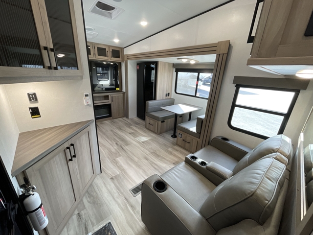 2026 Keystone Coleman Legacy 2400REX — photo 3 of 8