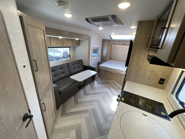 2023 Ember Overland 201FBQ — photo 2 of 8