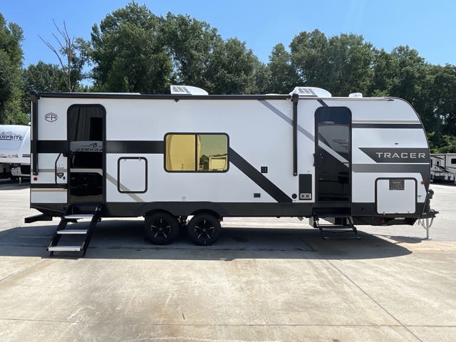2027 Prime Time Tracer 235RK — photo 5 of 8