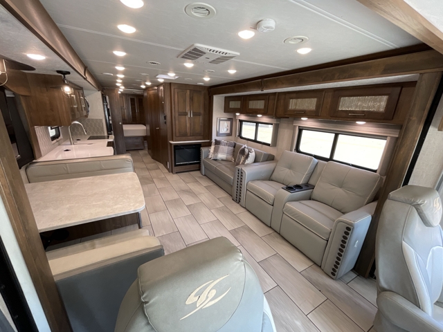 2020 Coachmen Sportscoach RR 403QS — photo 2 of 8