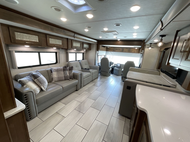 2020 Coachmen Sportscoach RR 403QS — photo 3 of 8