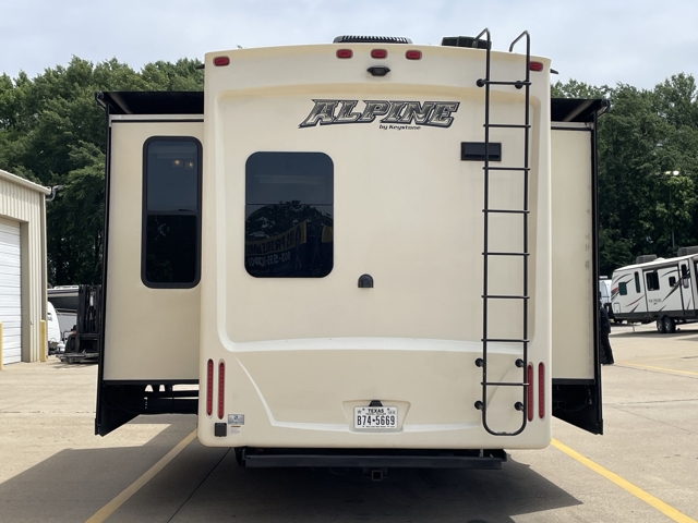 2017 Keystone Alpine 3300GR — photo 8 of 8