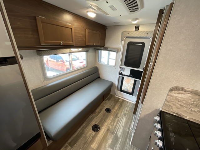2024 Northwood Wolf Creek 850 — photo 4 of 8