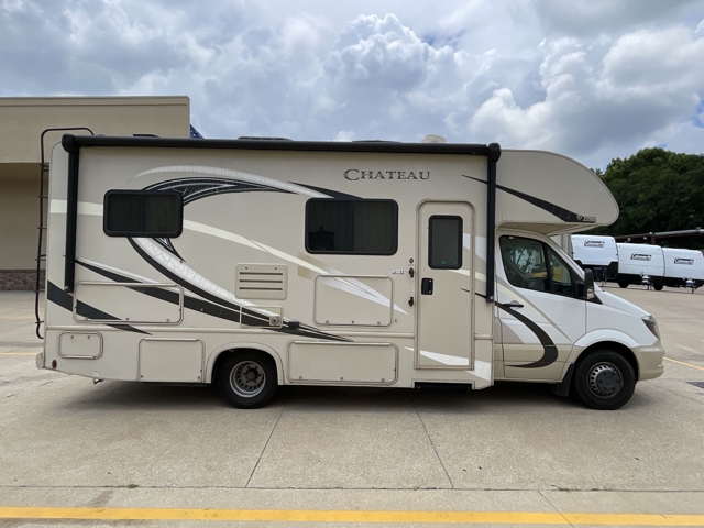 2018 Thor Chateau 24WS — photo 6 of 8