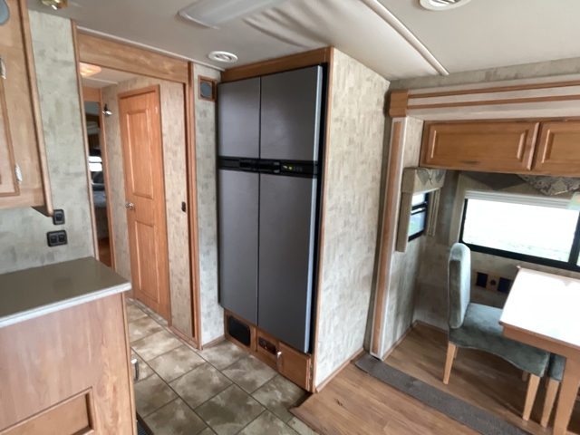 2007 Winnebago Journey 39K — photo 8 of 8