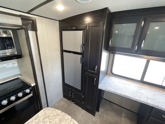 2019 Grand Design Imagine 2670MK — photo 8 of 8