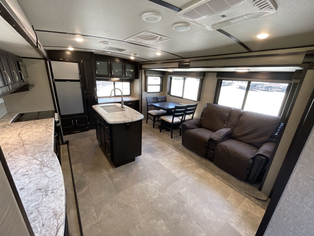 2019 Grand Design Imagine 2670MK — photo 2 of 8