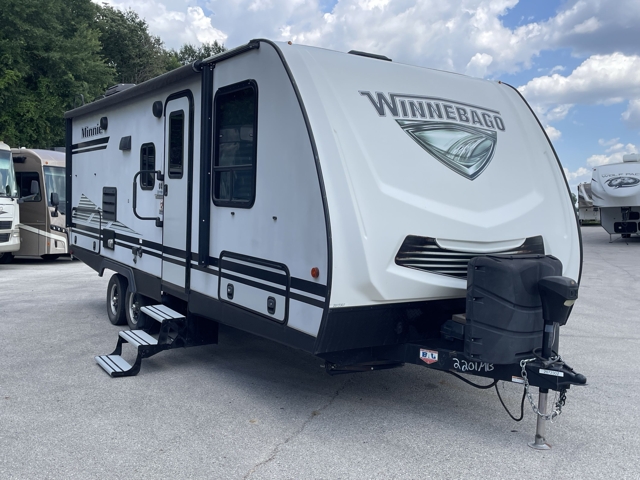 2020 Winnebago Minnie 2201MB — photo 1 of 8