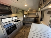 2022 Coleman 274bh