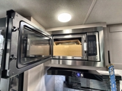 microwave-closed thumbnail