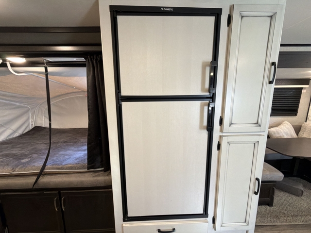 2020 Jayco Jay Feather X23E — photo 6 of 8
