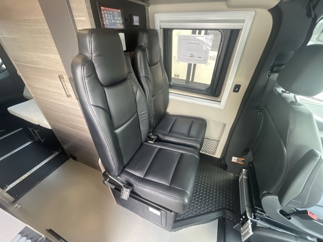 2026 Jayco Terrain 19Y — photo 3 of 8