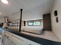 overhead-bunk