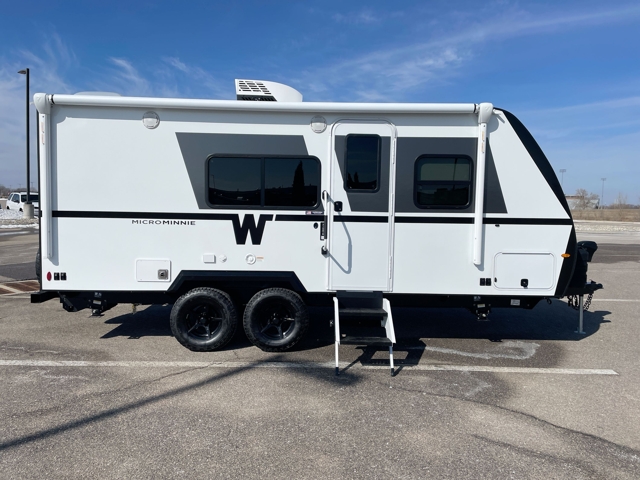 2026 Winnebago Micro Minnie 2108TB — photo 6 of 8