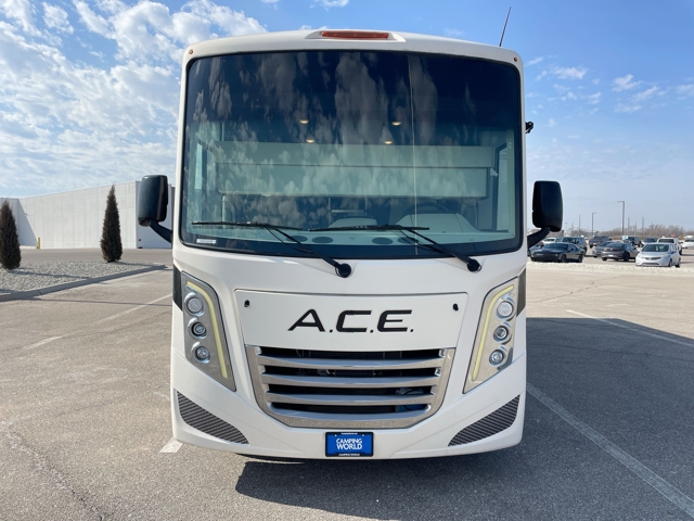 2023 Thor Ace 32B — photo 5 of 8