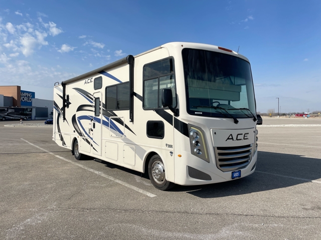 2023 Thor Ace 32B — photo 1 of 8