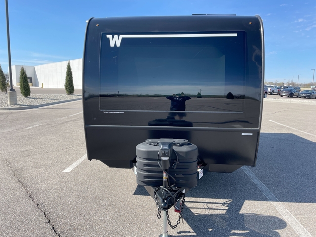 2026 Winnebago Thrive 18FBS — photo 5 of 8