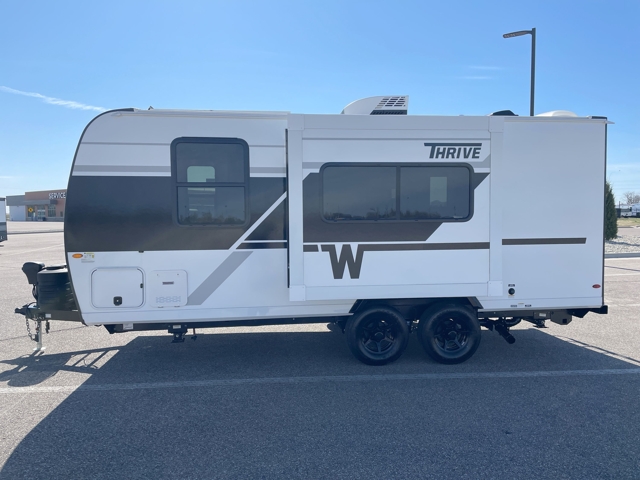 2026 Winnebago Thrive 18FBS — photo 7 of 8