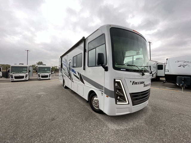 2026 Thor Freedom Traveler B30 — photo 1 of 8