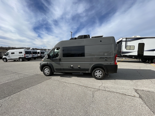2026 Thor Eddie Bauer 18EB — photo 7 of 8