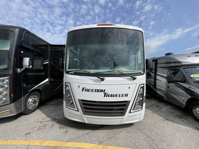 2026 Thor Freedom Traveler A32 — photo 5 of 8
