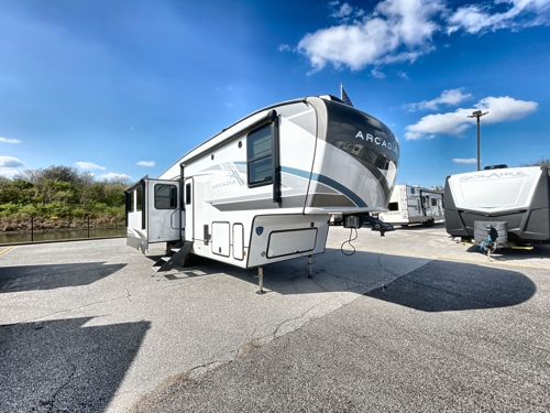 RV carousel image 1