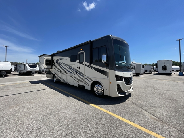 2021 Fleetwood Fortis 34MB — photo 1 of 8