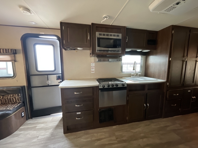 2017 Dutchmen Aerolite 204ES — photo 7 of 8