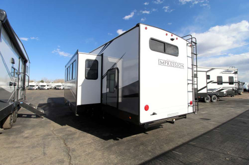 New Or Used Fifth Wheel Bunkhouse Rvs For Sale Gander Rv