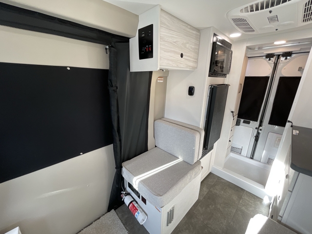 2026 Entegra Coach Arc 18C — photo 5 of 8