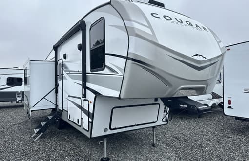 New Fifth Wheel RVs for Sale | RVs.com