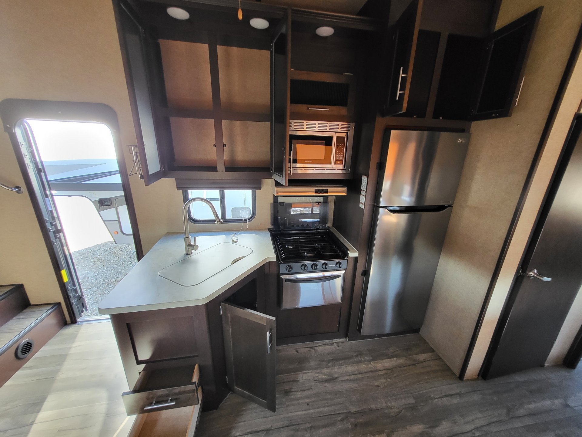 2018 Cherokee  Arctic Wolf 315BH