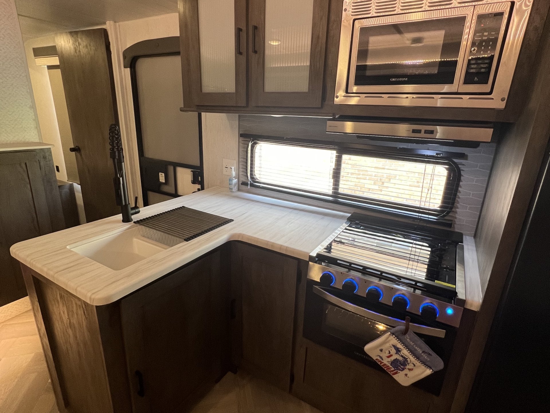2022 FOREST RIVER SALEM 31KQBTS 