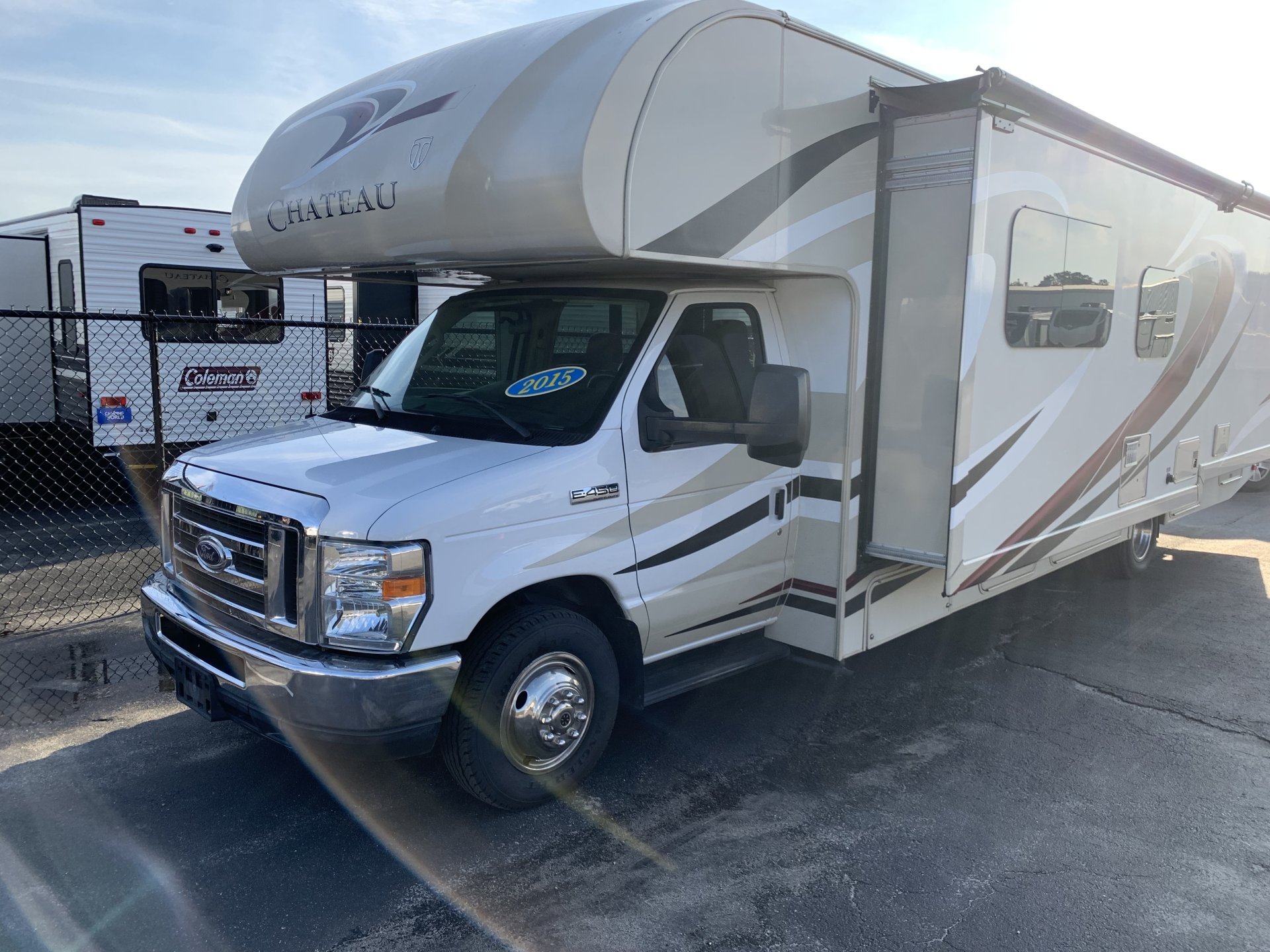 2015 THOR MOTOR COACH CHATEAU 31L