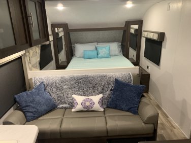 2019 FOREST RIVER WILDWOOD X-LITE 261BHXL