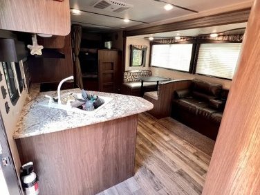 2019 KEYSTONE HIDEOUT 272LHS