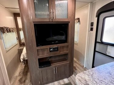 2019 KEYSTONE HIDEOUT 272LHS