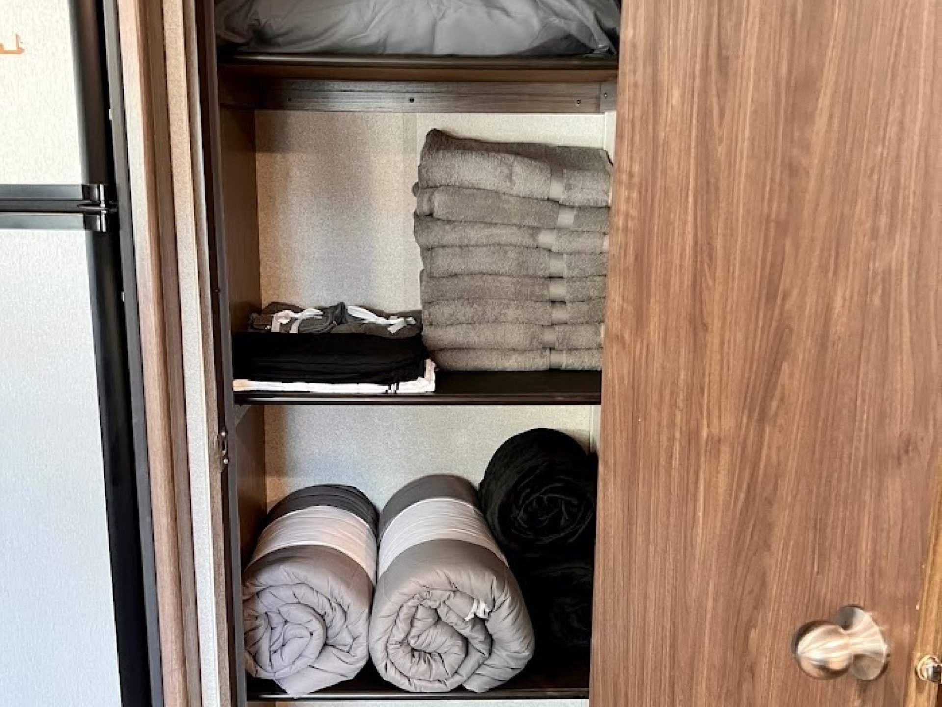 2019 KEYSTONE HIDEOUT 272LHS