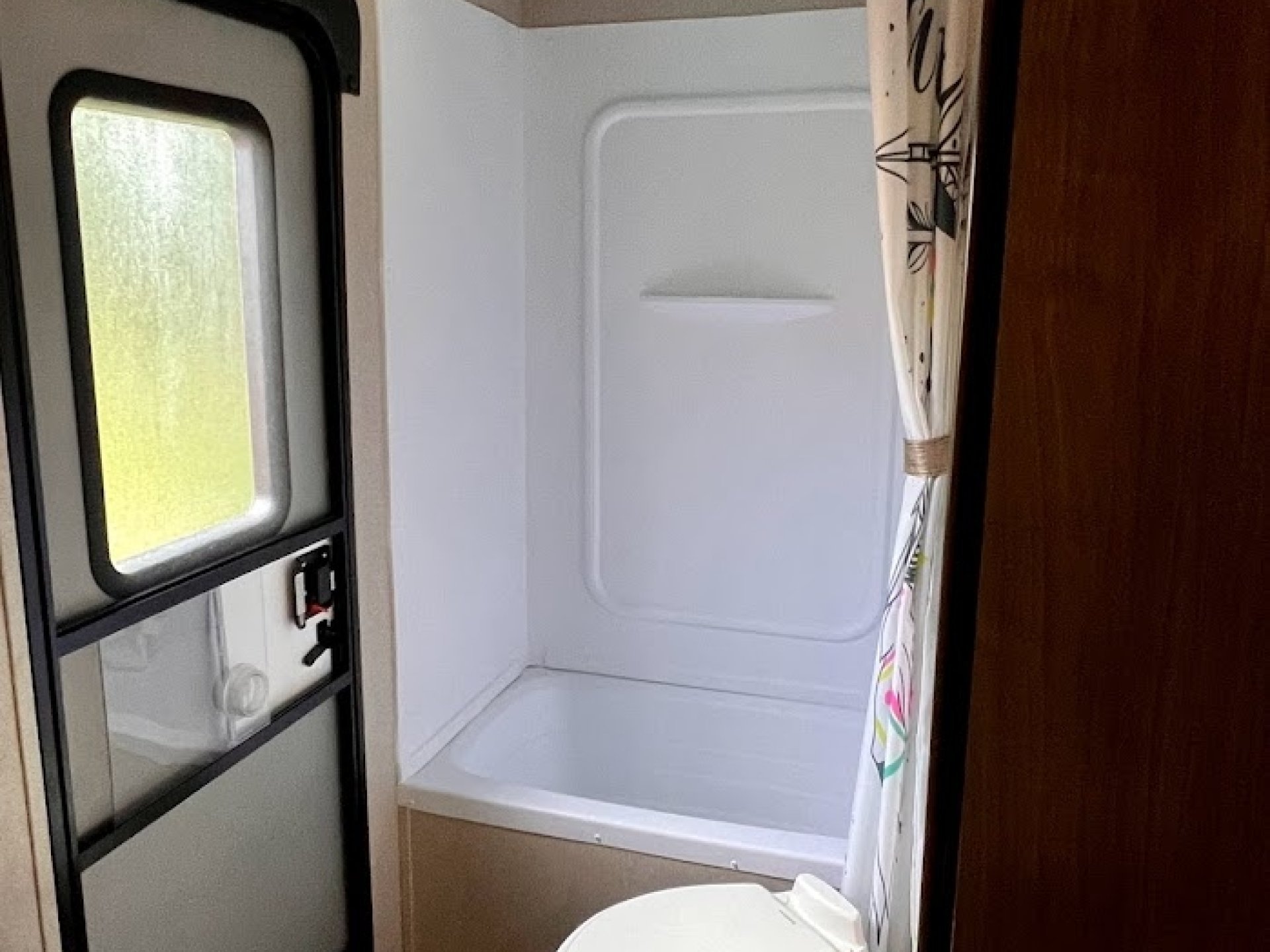 2019 KEYSTONE HIDEOUT 272LHS