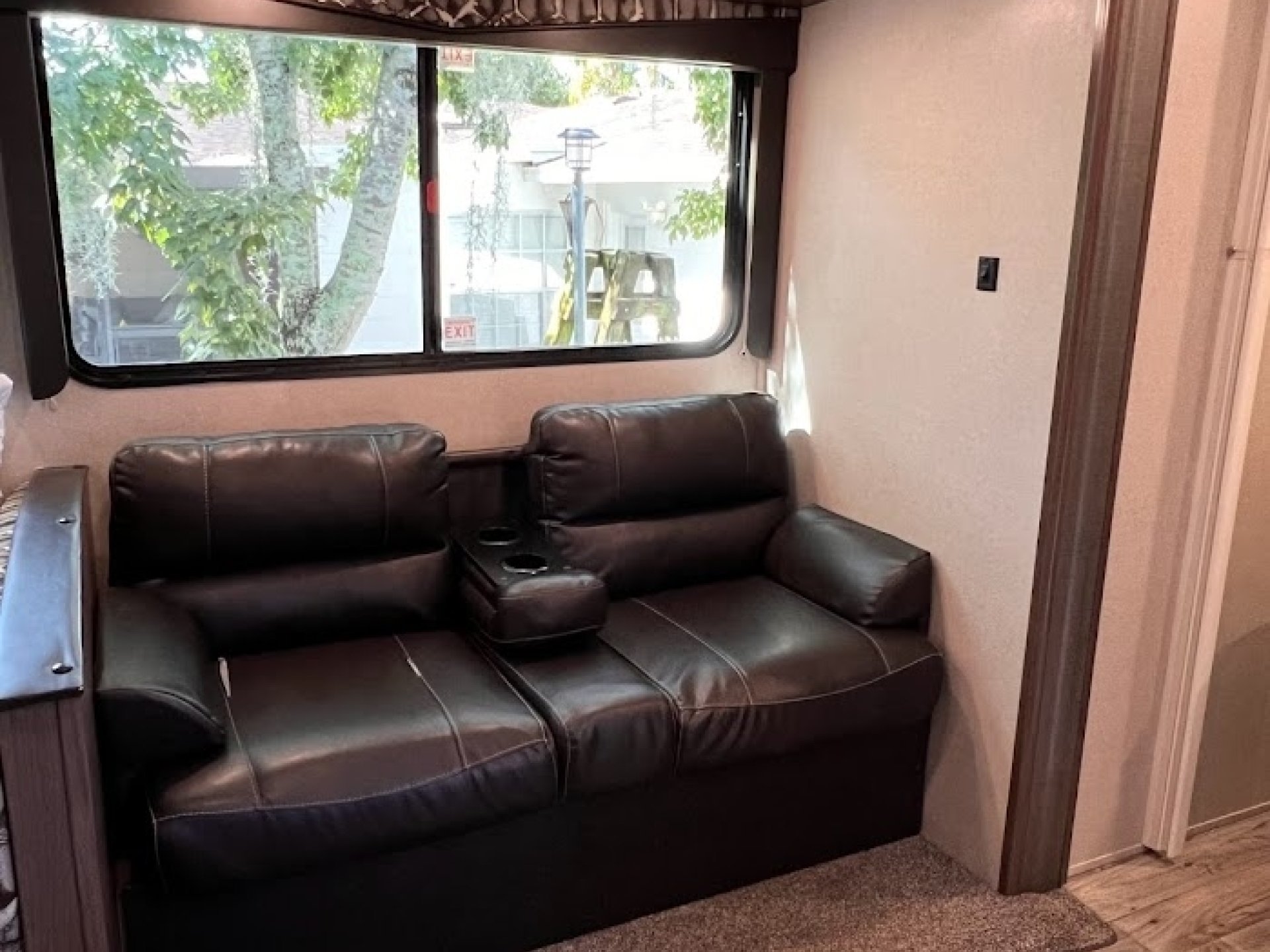 2019 KEYSTONE HIDEOUT 272LHS