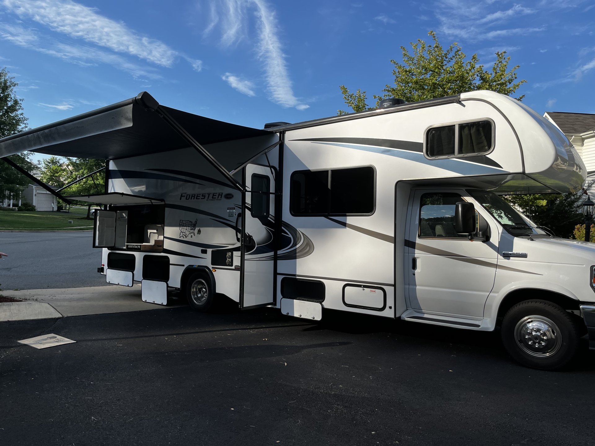 2021 FOREST RIVER FORESTER 2861 DS