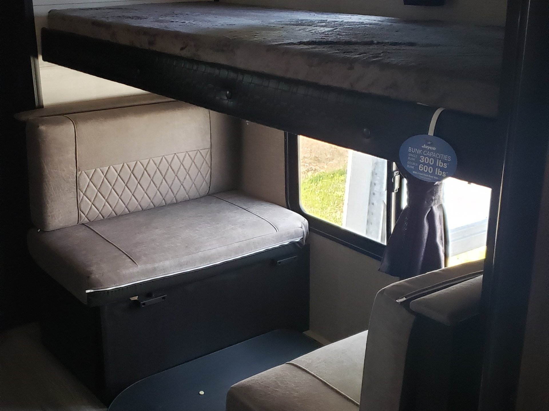 2022 JAYCO JAY FLIGHT  33RBTS