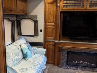 2016 HEARTLAND BIG COUNTRY 4010RD
