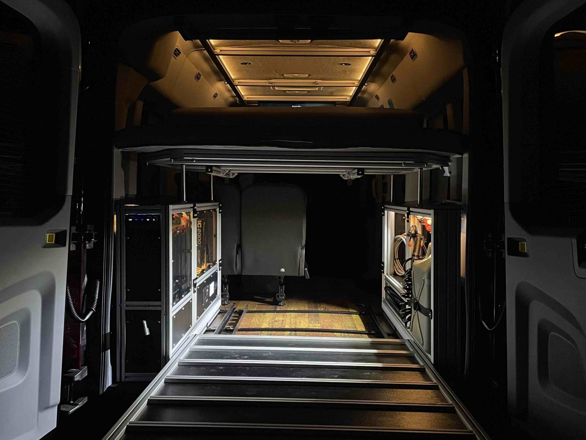 2017 vandoit Do Custom Adventure Van