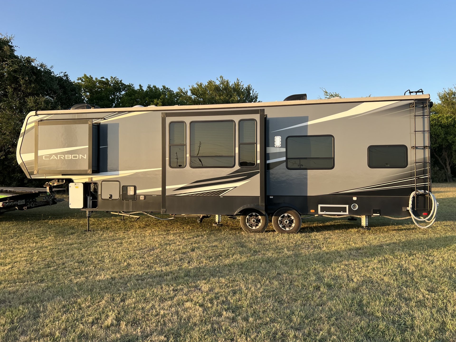 2019 Keystone  Carbon 347