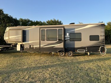2019 Keystone  Carbon 347