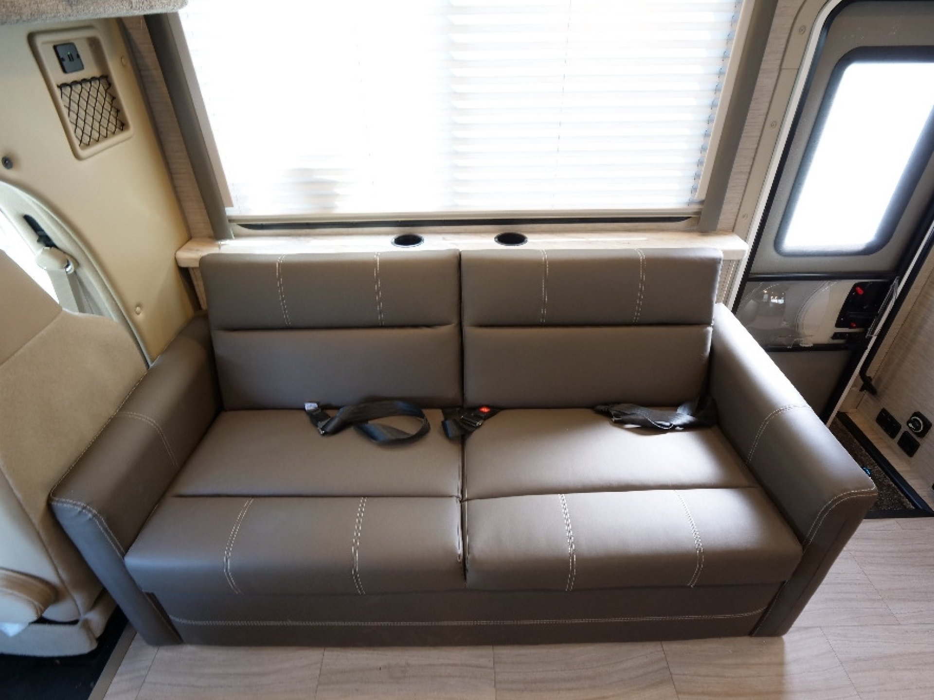2022 THOR MOTOR COACH Coleman 28CM